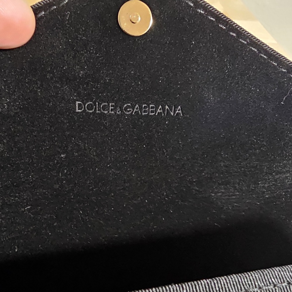 Dolce &‎ Gabbana Eye/Sun Glasses Case Black Soft Velvet Lining W/ Cleaning Cloth - Picture 4 of 4